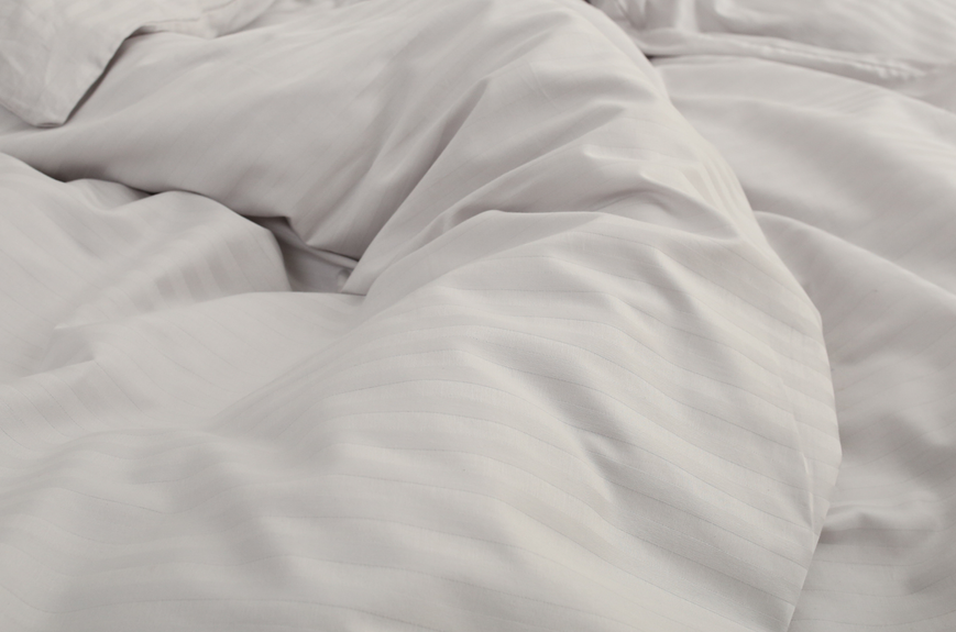 Комплект постельного белья Amore, Страйп-сатин KPB-A1,5-STLux-lightgray4108 50x70 фото